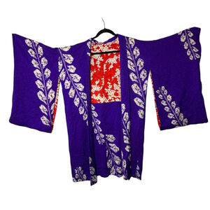 VTG Traditional Style L Japanese Purple White Red Floral Kimono Robe Silk? Robe